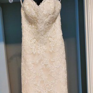Rebecca Ingram - White Lace Layered Mermaid Modern